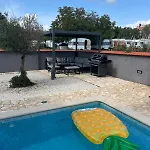 Hébergement de vacances Lara 2 *
