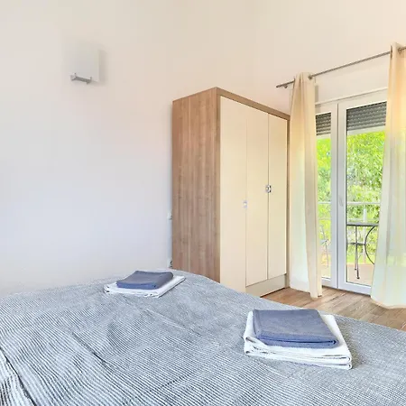 Prázdninový dům Lara 2 Ližnjan